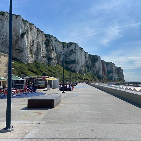 Détente en plein coeur du Tréport ! Le Tréport Esterno foto